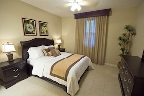 2 slaapkamers, een strijkplank/strijkijzer, gratis wifi, beddengoed