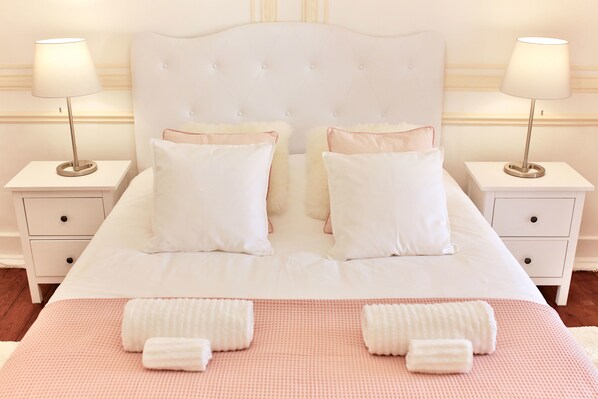 Superior Double Room | Free WiFi, bed sheets - St. Ander's Guest House (Lisbon)