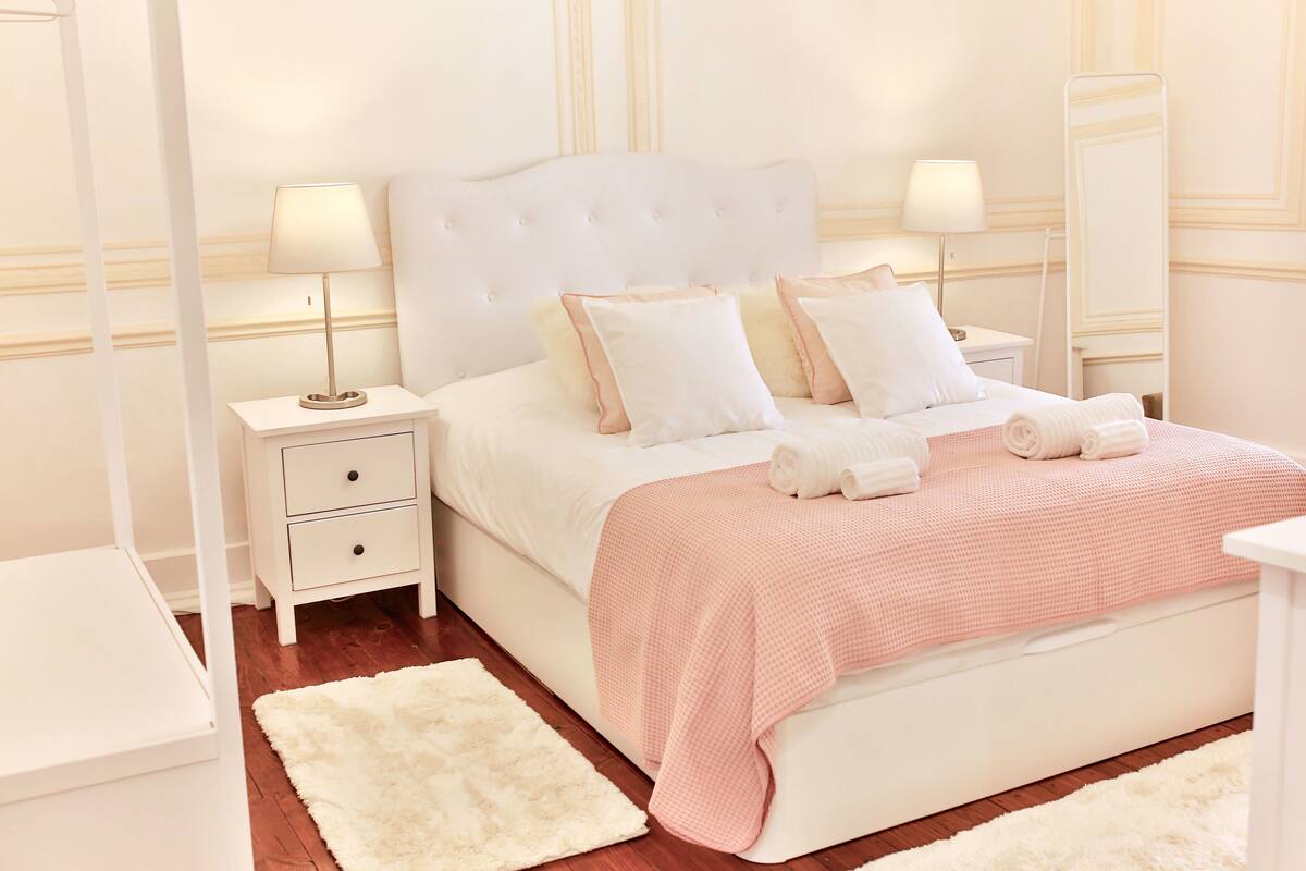 Quarto casal superior | Wi-Fi de cortesia, roupa de cama