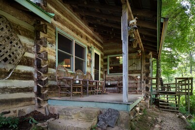 WE ARE OPEN!  Authentic log cabin on Paint Creek, 0.5 mi to Appalachian Trail