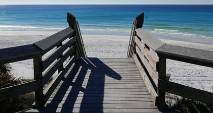 Hidden Beach Hideaway: 200 jaardia rannalle, uima-allas, ilmaiset pyörät ja WiFi