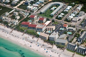 Exterior - Hidden Beach Hideaway — 200 Yards to Sand, Free Bikes, Pool & WiFi (Seagrove Beach)