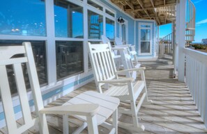 Property grounds - Experience oceanfront luxury at Miracle Point, Oak Island; sleeps 15 comfortably. (Oak Island)