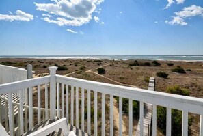 Property grounds - Absolutely Breathtaking Oceanfront 4 BR/3 BA Home on West End-Sleeps 10 (Oak Island)