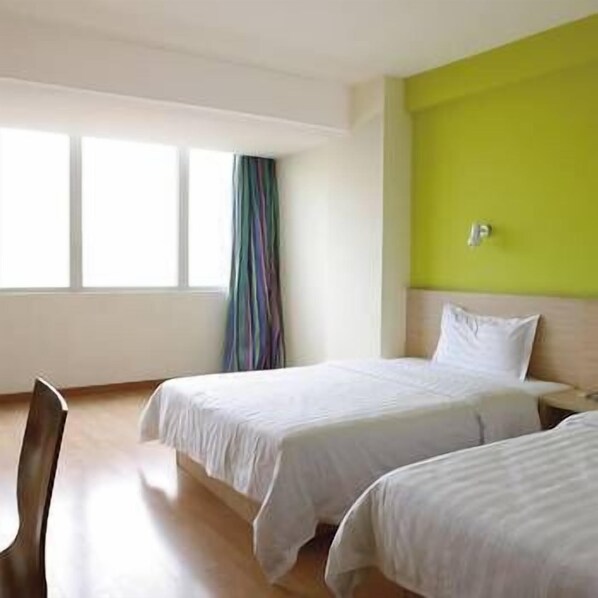 Room - 7 Days Inn (Wuhan)
