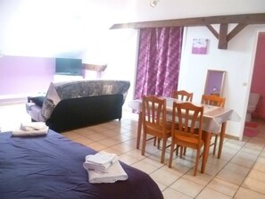 Flat-screen TV - Les 3 Tilleuls (Roye)