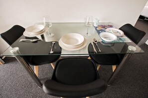 Dining - Echuca Moama Holiday Accommodation 3 (Echuca)