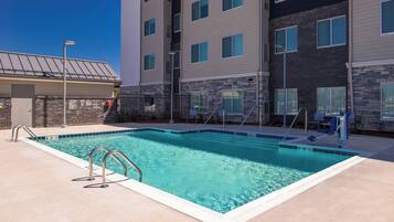 Outdoor pool, pool loungers