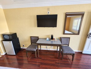 Unclassified image, 2 of 15, button - Covina Motel (West Covina)