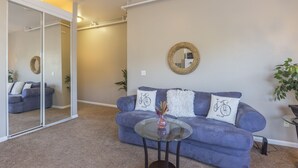 Living room - Berkeley Apartments Near UC Berkeley (Berkeley)