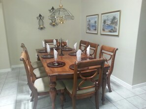 House, 6 Bedrooms, Private Pool (4 Bathrooms - 2652OL) | In-room dining