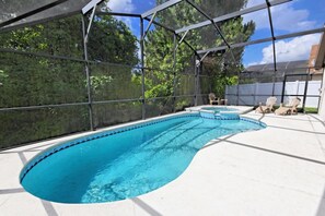 Piscine extérieure