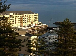 Marina - Horizon View at Glenelg Beach (Glenelg)