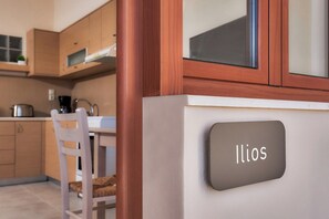 Interior - "Ilios" apartment - 1 Bedroom Apt / Sea view /Shared Pool / Sleeps 4 (Malevizi)