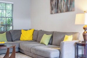 Smart TV, fireplace, video games, Netflix