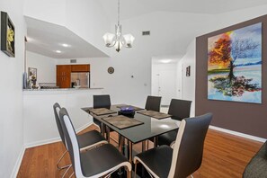 Dining - St Pete Vista Verde East 3-223 Spectacular Unit! (Isla Del Sol)