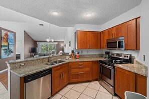 Fridge, microwave, oven, stovetop - St Pete Vista Verde East 3-223 Spectacular Unit! (Isla Del Sol)