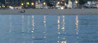 Pieni talo 82 Esplanadista South Havenin pohjoisrannalla.