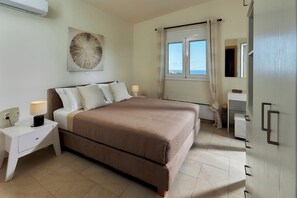 2 bedrooms, soundproofing, iron/ironing board, free WiFi