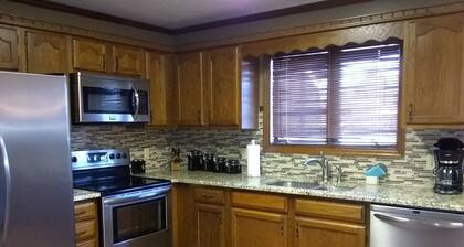 Westover Park Condo 101 - A Quiet Getaway Near the Great Smoky Mountains