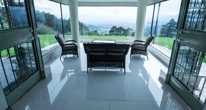 Mountain Home donnant sur la vallée de San Jose