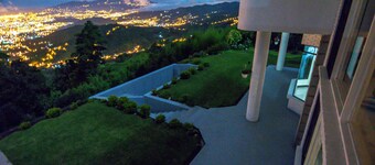 Mountain Home med utsikt over San Jose 'Valley