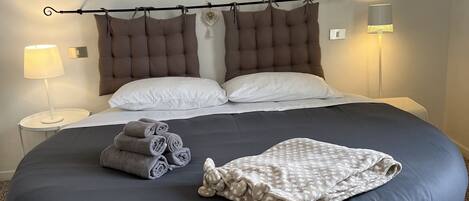 3 chambres, fer et planche à repasser, lit parapluie, Wi-Fi gratuit