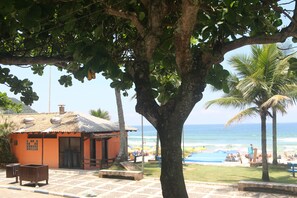 Panoramic Duplex | Front of property - Pé na areia do Guarujá - Praia do Tombo (12F) (Guarujá)