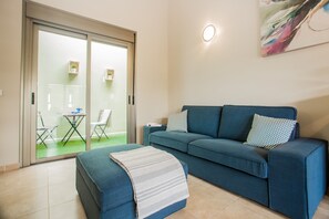 Smart-TV, Videospiele, DVD-Player, Bücher