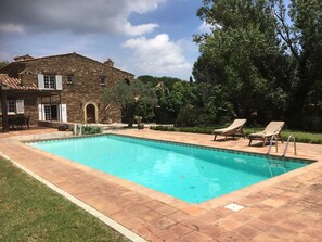 Piscine extérieure