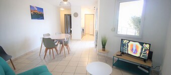 Appartamento tranquillo, parcheggio, terrazza, ascensore, Wi-Fi, caffè.