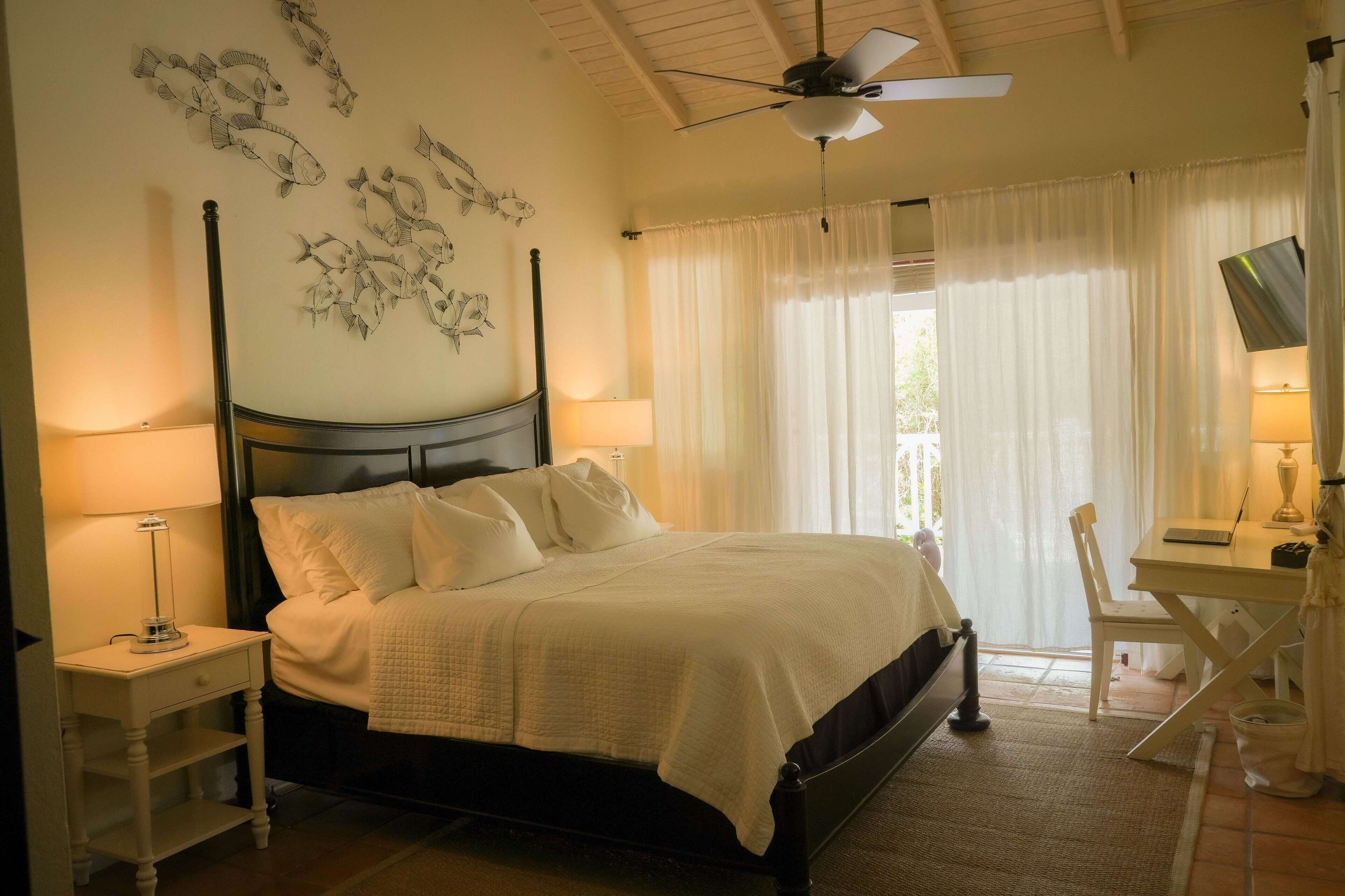 2 slaapkamers, een bureau, een strijkplank/strijkijzer, gratis wifi