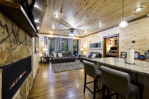 TV, lareira, videogames