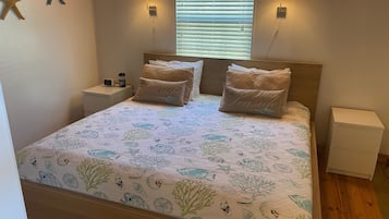 2 bedrooms, WiFi, bed sheets