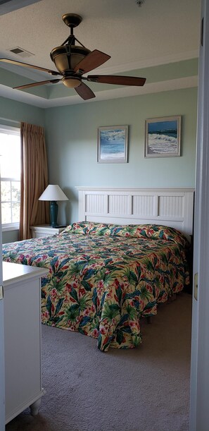 2 chambres, bureau, fer et planche à repasser, Wi-Fi gratuit