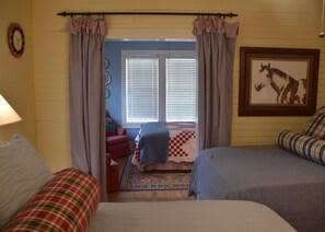 2 bedrooms, iron/ironing board, free WiFi, bed sheets