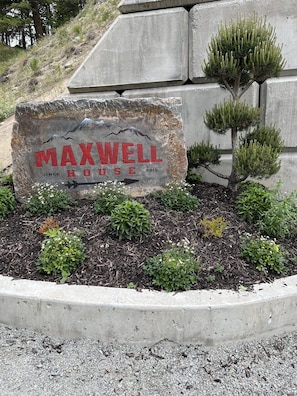 Welcome to Maxwell House!