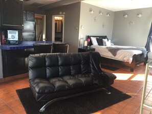 1 chambre, fer et planche à repasser, Wi-Fi, draps fournis