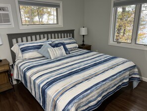 3 Schlafzimmer, Schreibtisch, Bügeleisen/Bügelbrett, kostenloses WLAN