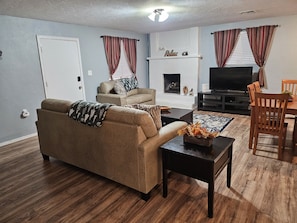 Smart TV, fireplace, DVD player, video library