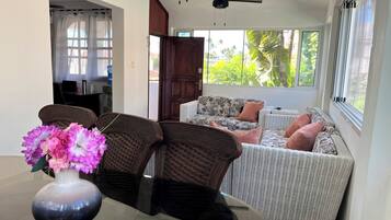 TV connectée, livres, médiathÚque, vidéothÚque