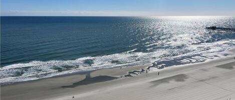 Am Strand, Liegestühle, Strandtücher