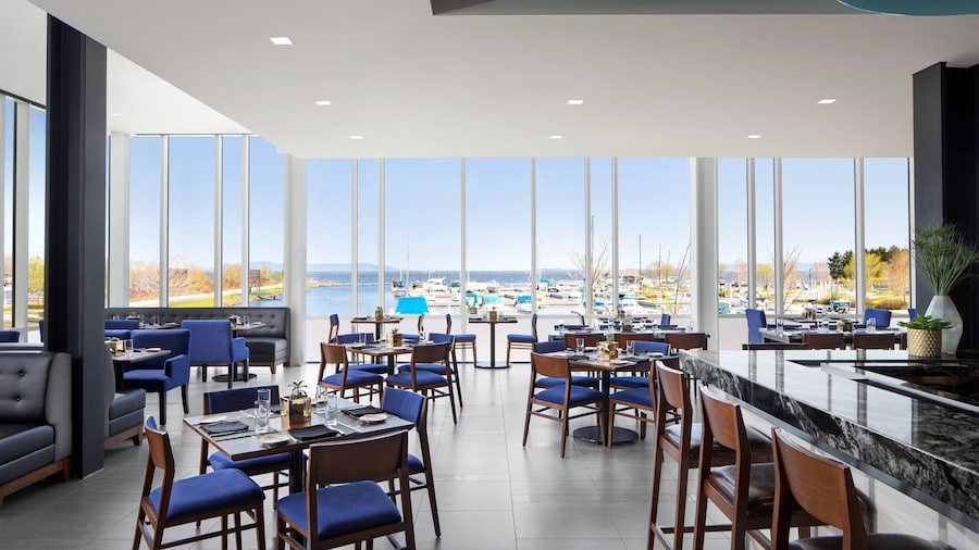 Delta Hotels by Marriott Thunder Bay