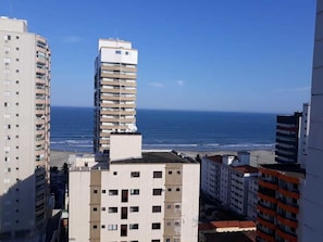 View from property - 100m da Praia Aviação Imperdível (Praia Grande)