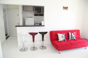 Apartamento, para não fumantes | Sala de estar | TV de tela plana