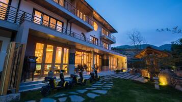 Front of property - evening/night