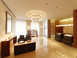 Lobby - Hotel Keihan Tokyo Yotsuya (Tokyo)