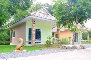 Exterior - Khowbuysi View Resort (Tha Mai)