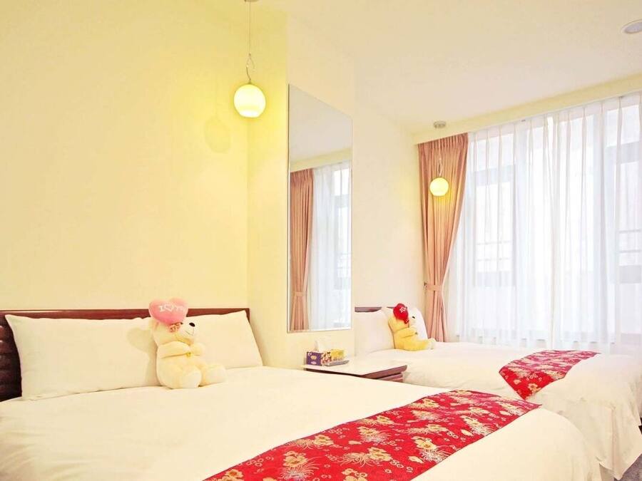 Habitación cuádruple estándar | Wifi gratis y ropa de cama