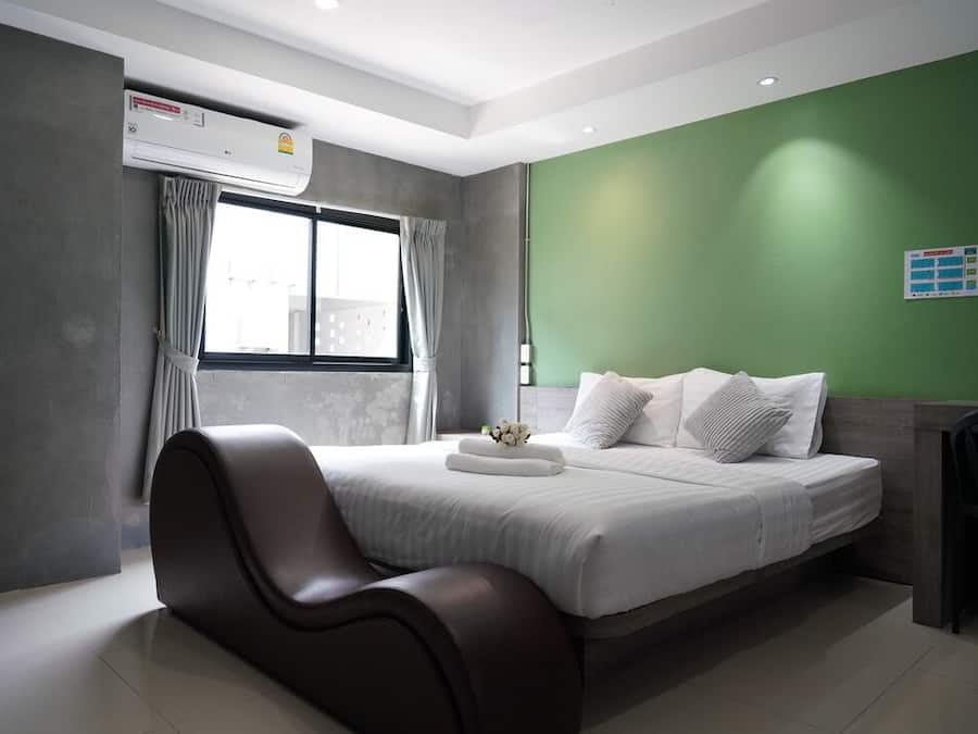 Deluxe-Doppelzimmer | Kostenlose Minibar, Schreibtisch, kostenloses WLAN, Bettwäsche